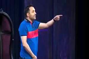 درگیری لفظی بین امیرحسین رستمی و تماشاچی: من دیگه جواب شمارو نمیدم/ ویدئو