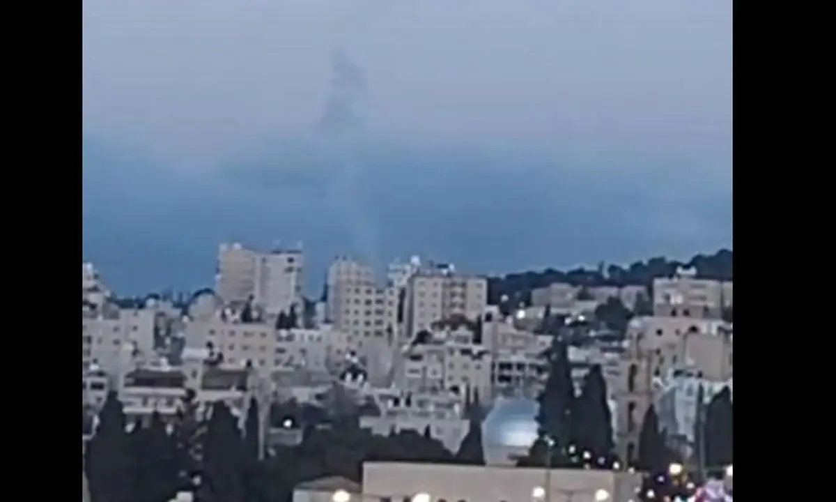 پنجمین روز از پاسخ نظامی ایران به حملات آمریکا و اسرائیل/ شلیک دست کم ۳ موشک بالستیک ایرانی به سمت مناطق مرکزی اسرائیل/ حمله جدید به تاسیسات نفتی آرامکو در راس تنوره عربستان