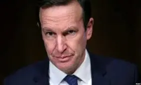 سناتور آمریکایی: ایران وعده داده در صورت محاصرهٔ تنگهٔ هرمز، دریای سرخ را ببندد؛ آن‌ها توانایی اش را دارند/ ویدئو