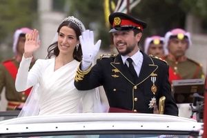 جزییات لباس عروس و داماد در مراسم ازدواج سلطنتی اردن
