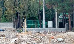 لحظه‌به‌لحظه با بازسازی صحنه قتل داریوش مهرجویی و همسرش زیر تدابیر شدید امنیتی/ دو متهم به شهرک رفت‌وآمد داشتند