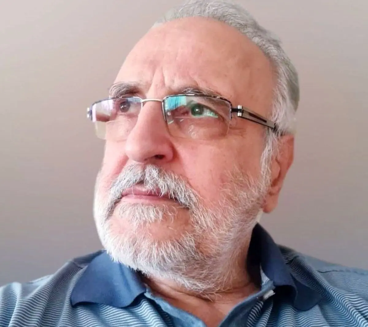 وقتی مطالبه‌ محوری جای خود را به شخص‌محوری می‌دهد/ از عبای روحانی تا موبایل زینب سلیمانی/ عکس