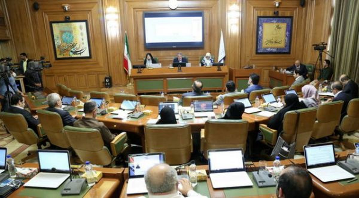 در جلسه بی‌حاشیه روز گذشته شورای شهر تهران چه گذشت؟/ بانک‌های تهرانی باید عوارض محلی پرداخت کنند