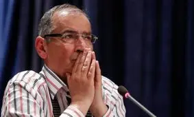 توییت کنایی صادق زیباکلام در مورد اخبار ٢٠:٣٠ +عکس