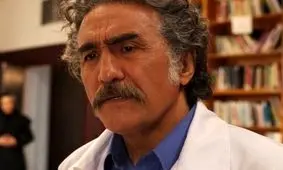 آخرین وضعیت جسمانی بازیگر سریال «فاصله‌ها» از زبان فرزندش