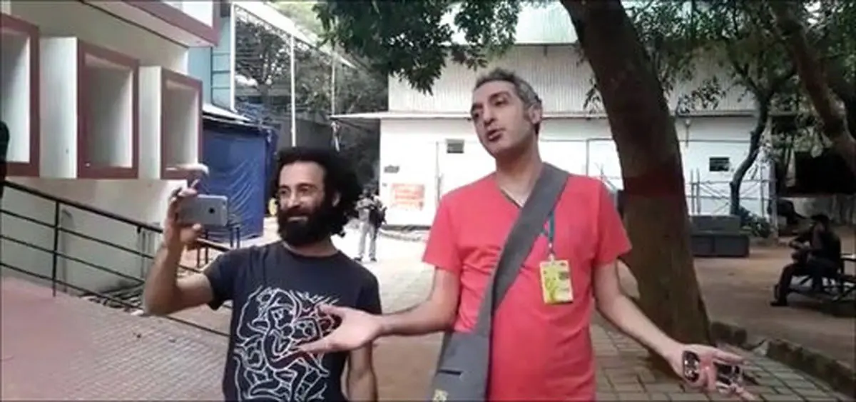 کار طنزنویس ایرانی باید به "عموسبزی فروش" و "بعله"دخترهای هندی برسد؟