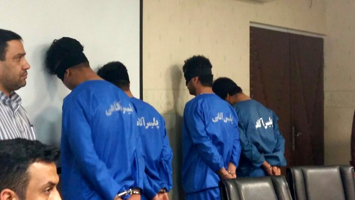 سارقان آرایشگاههای زنانه شیراز دستگیر شدند