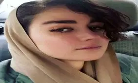 خودشیفتگی خانم بازیگر و چاپ چهره خودش برروی محافظ گوشی موبایلش! عکس