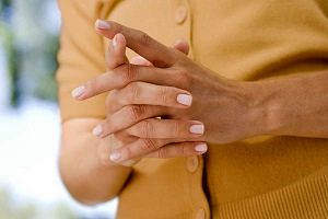 بی حسی انگشتان دست در مورد سلامت شما چه می گوید؟