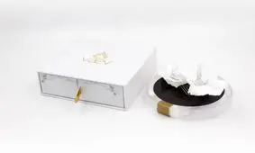 فروش دستمال های که قبلا در آن عطسه شده است!