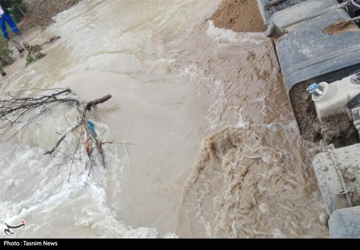 دریچه‌های انتقال آب رودخانه کرخه به هور العظیم باز شدند