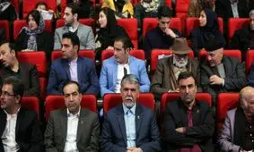 تجلیل از عزیزالله حمیدنژاد در افتتاحیه جشنواره