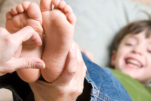 چرا ما نمی‌توانیم خودمان را غلغلک بدهیم؟
