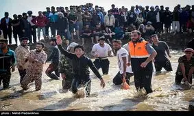 سیل‌بند رفیع با همکاری اهالی و نیروهای امدادی ترمیم شد+تصویر