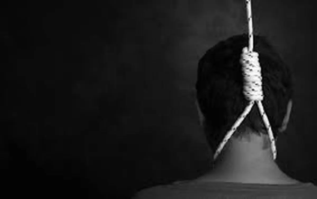 مرد همدانی وسط پارک خود را حلق آویز کرد