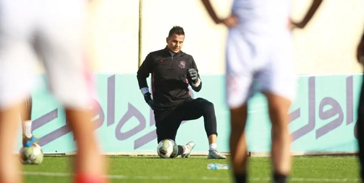 لک هنوز بازيكن آزاد است