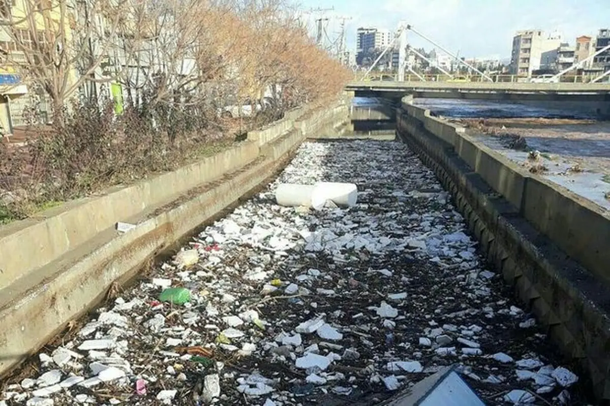 فعالیت ۴۰ نیروی شهرداری تهران برای بازگشایی زیرگذرهای خرم‌آباد