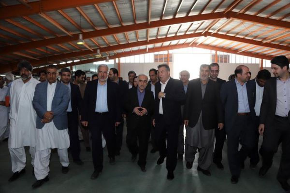 افتتاح کارخانه توربافی و بازدید از پروژه های در حال ساخت فولاد و پتروشیمی مکران