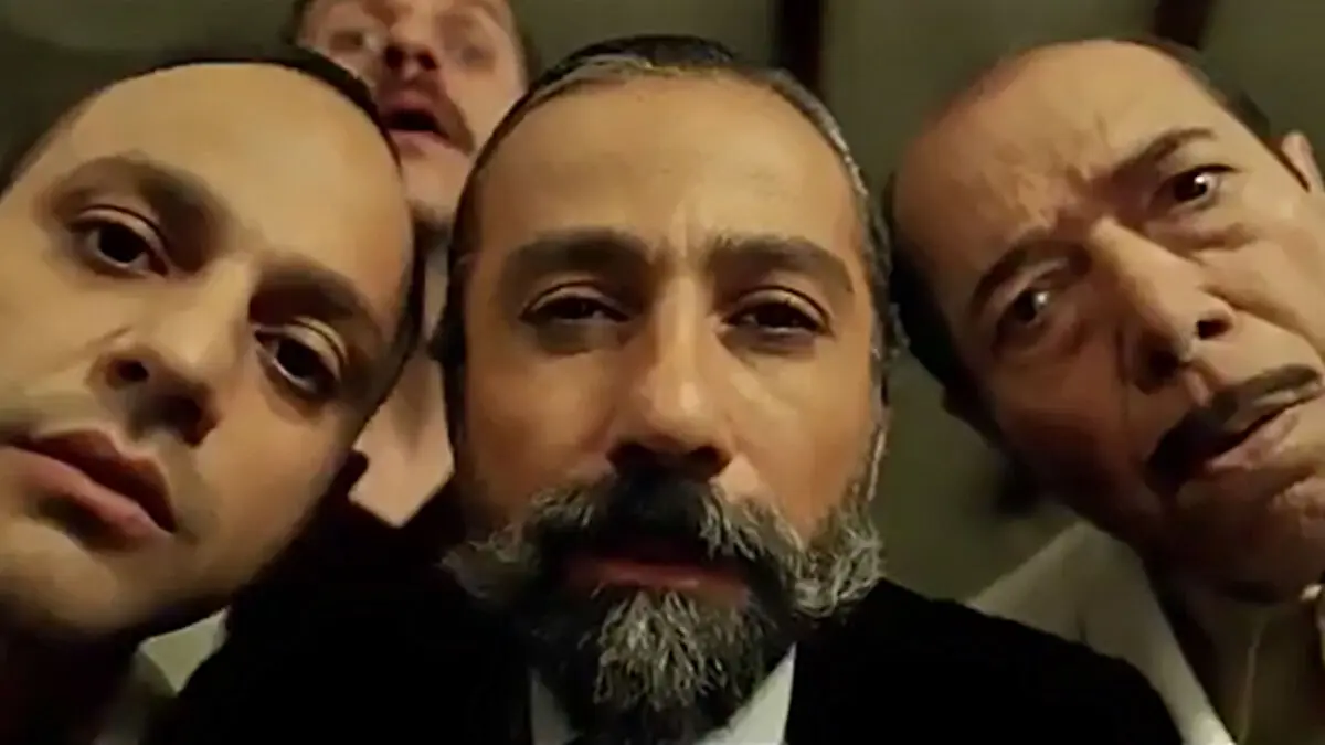 غنی‌زاده: با چندپارگی فیلمنامه «مسخره‌باز» موافقم