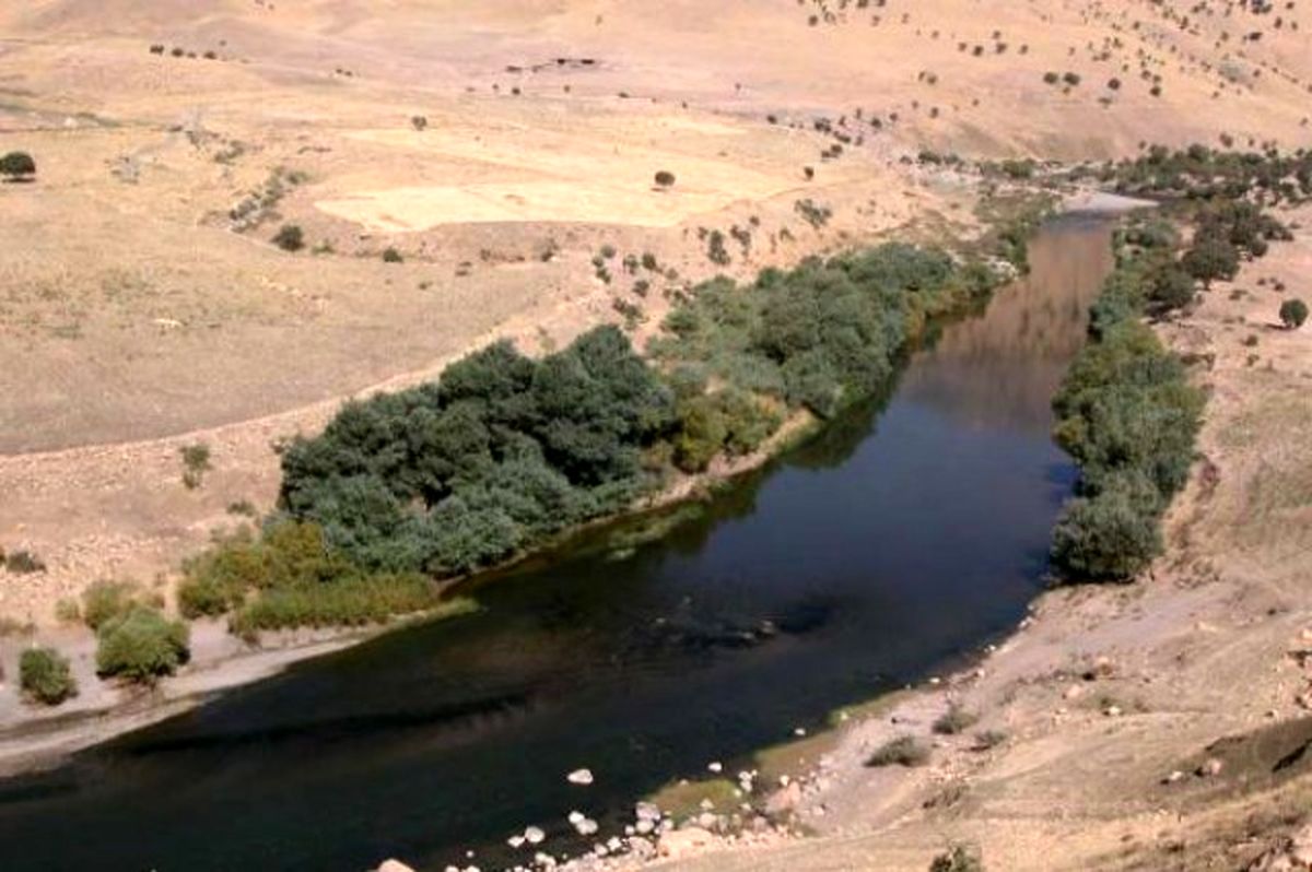 تزریق سالانه ۳۰ میلیون متر مکعب آب به زمینهای استان