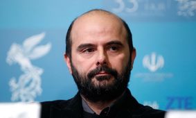 درگیری لفظی علی مصفا با یک خبرنگار در نشست پرسش و پاسخ فیلم «یلدا»