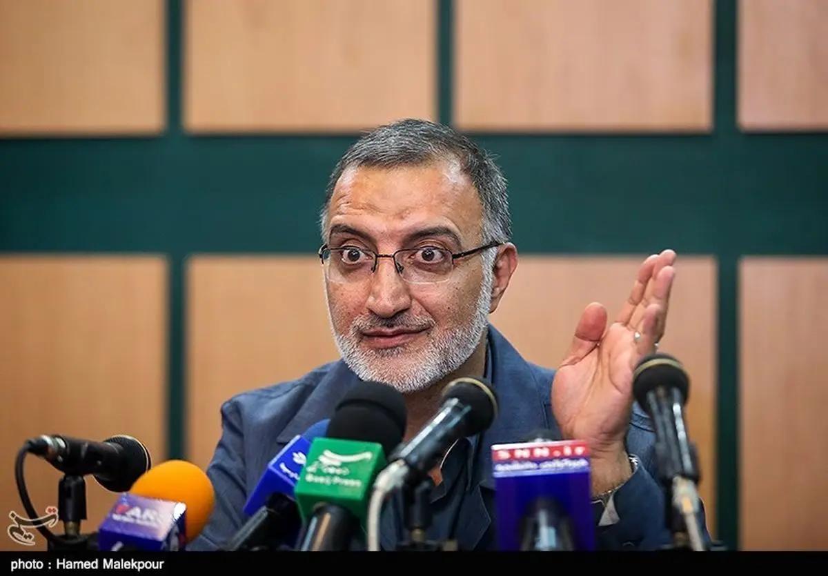 زاکانی: اولین وظیفه انقلابیون روشنگری و راه حل مشکلات فعلی است