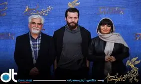 ورود بازیگران و عوامل فیلم «دیدن این فیلم جرم است!» به مراسم فتوکال+ویدئو