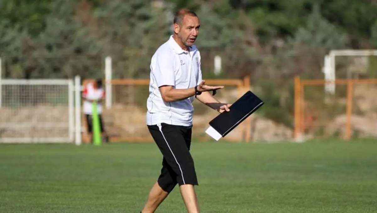 دلیل بازی نکردن مسلمان برای سپاهان از زبان تکسیرا