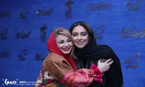 لباس‌های عجیب بهنوش بختیاری در مراسم فتوکال فیلم "پالتو شتری"+تصاویر