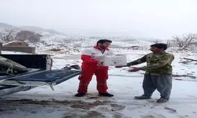 امدادرسانی به 8 خانوار قاینی گرفتار در برف