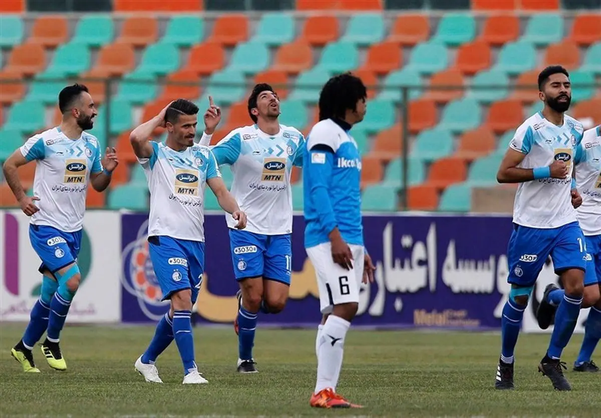 برتری یک نیمه‌ای استقلال مقابل پیکان