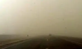 طوفان گرد و خاک، آسمان زابل را فرا گرفت + فیلم