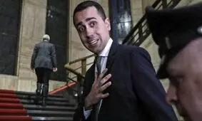 پاریس سفیرش را از رم فراخواند