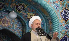 برخی مسئولان به سمت قبله کج و معوج غرب گرایش دارند