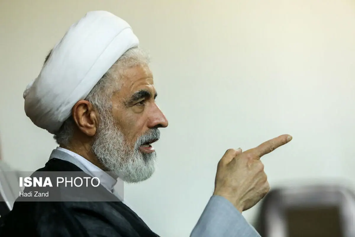 مجید انصاری: مسئولان فساد را با همه توان نظام، نابود کنند