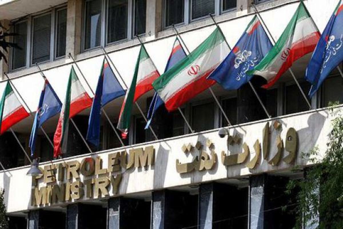 اخبار مطرح شده درباره بدهی وزارت نفت در حد شایعه است/ موضوع باید از سوی کمیسیون انرژی مورد بررسی قرار گیرد