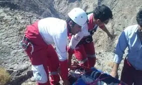 نجات جان زن کوهنورد در ارتفاعات پرآو در کرمانشاه