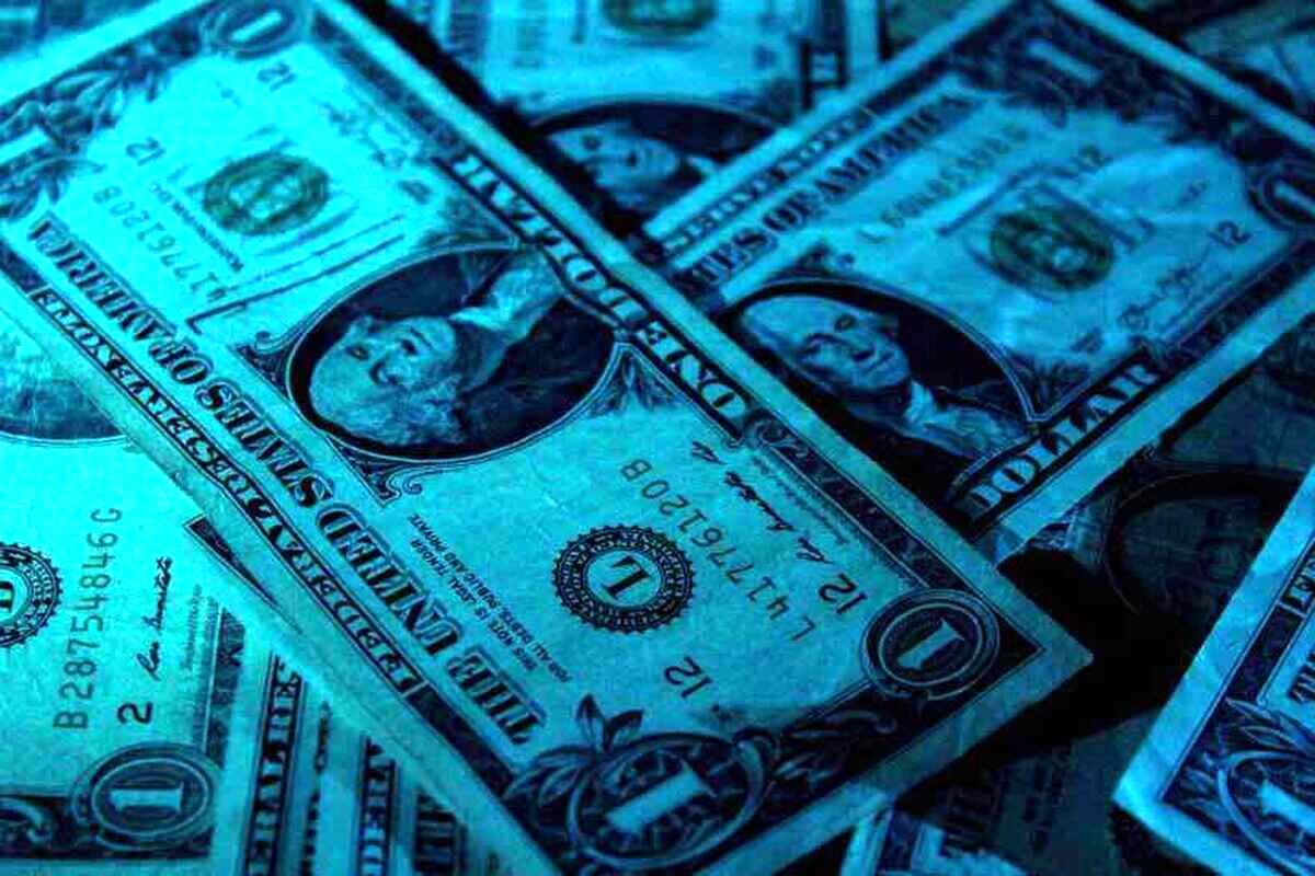 آیا ما با دلارزدایی زندگی میکنیم؟