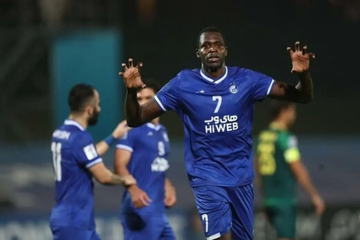 یاغی آبی پرسپولیسی شد!