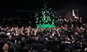 آخرین دیدار در معراج؛ وداع باشکوه خانواده‌های معظم شهدا با پیکر مطهر رهبر انقلاب/ ویدئو
