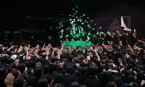 آخرین دیدار در معراج؛ وداع باشکوه خانواده‌های معظم شهدا با پیکر مطهر رهبر انقلاب/ ویدئو