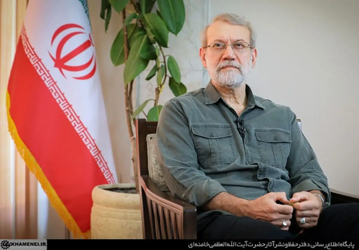 پاسخ لاریجانی به سوالی درباره احتمال دوباره جنگ/ ایرانی‌ها «تسلیم‌بشو» نیستند/ توصیه‌ من همیشه این است که ایران هیچ وقت دیپلماسی را ترک نکند/ اینکه فکر بشود مثلاً حزب‌الله یا نیروهای مقاومت سربار ما هستند، یک اشتباه راهبردی است