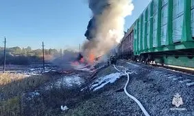 قطار حامل سوخت در روسیه آتش گرفت/ ویدئو