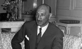 سفر در زمان؛ «آخرین پادشاه افغانستان در حال سوارکاری»؛ سال 1320