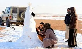 آغاز بارش برف سنگین در عربستان/ ویدئو