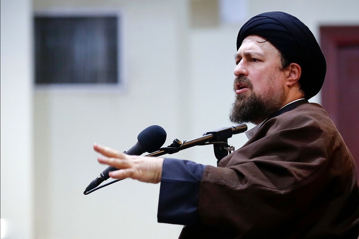 آخوندی که در خدمت قدرت باشد «آخوندنما»ست/ مؤمن حقیقی کسی‌ نیست که در برابر ظلم‌ ساکت بنشیند