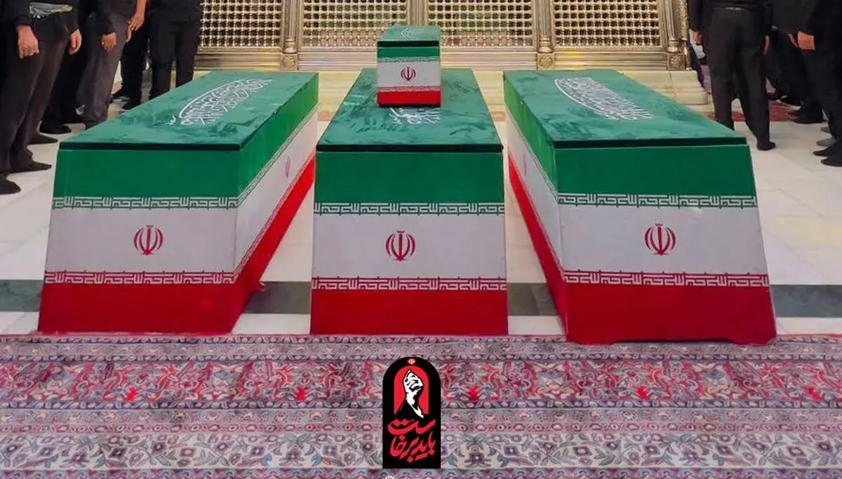 لحظه رسیدن پیکرهای مطهر شهدای خانواده رهبر شهید انقلاب به کنار ضریح امام حسین (ع)/ ویدئو

