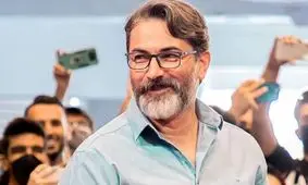 عکسی از پارسا پیروزفر در کنسرت خواننده مشهور