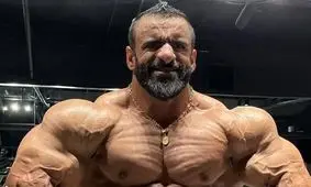 اقدام پدرانه هادی چوپان وسط باشگاه بدنسازی/ عکس

