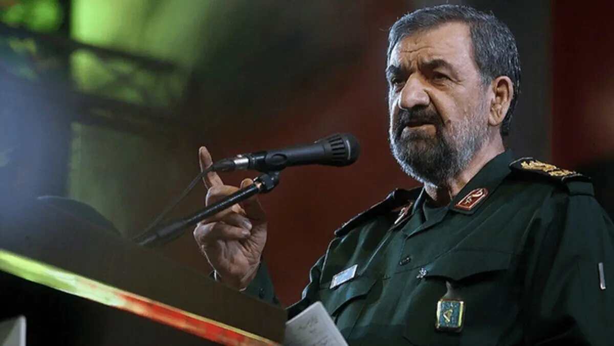 محسن رضایی: فتوای حرام بودن بمب اتمی رهبر انقلاب سرجایش است | ببینید